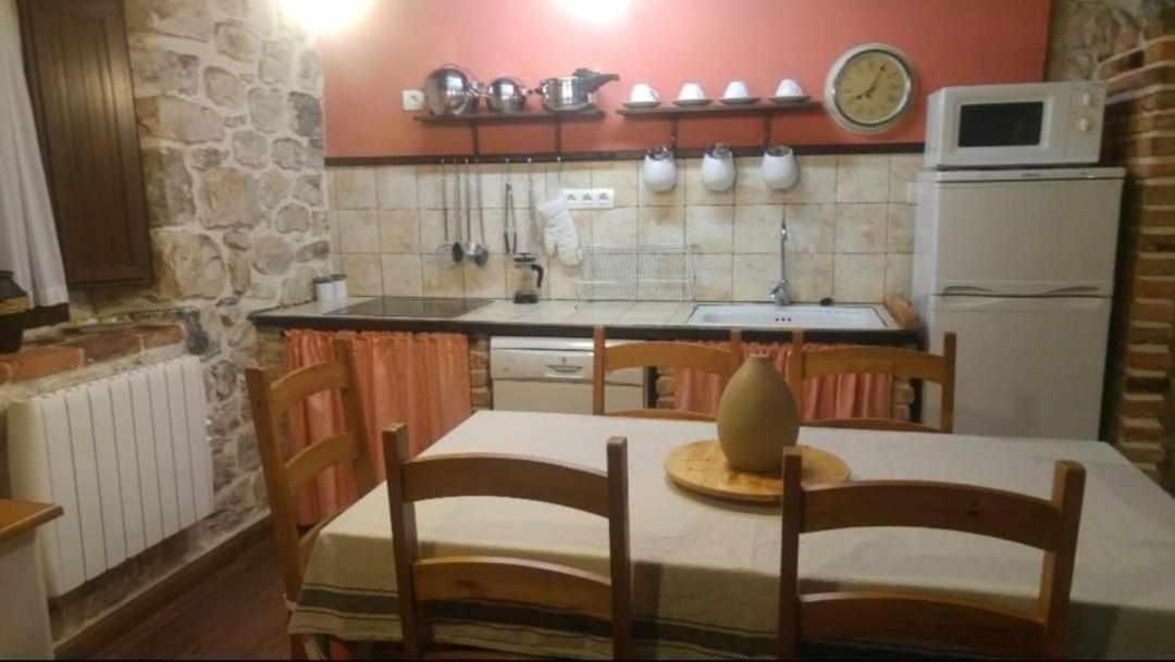 La Gesta Picos De Europa Villa Poo  Esterno foto